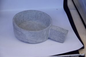 مدهن بيد للمرق