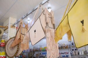 ميزب جلد للاطفال صغير